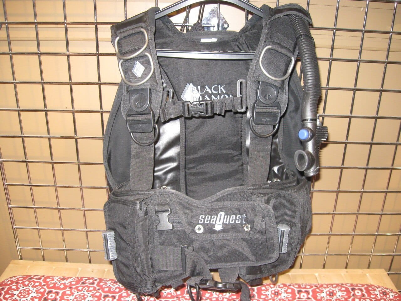 Seaquest Black Diamond BCD Medium (Used) Reduced! – ScubaGear Store