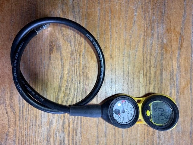 Oceanic 2 Gauge Console w/Veo 1.0 Computer PSI (Used)